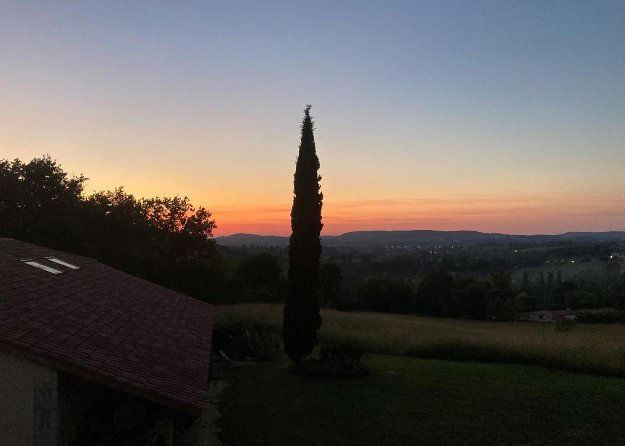 La Bastide Portoly B&B "Pruneaux" Penne-d'Agenais Luaran gambar